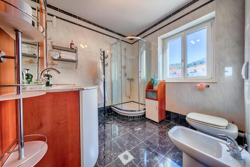 Seafront Apartment Duo Vis Exteriér fotografie